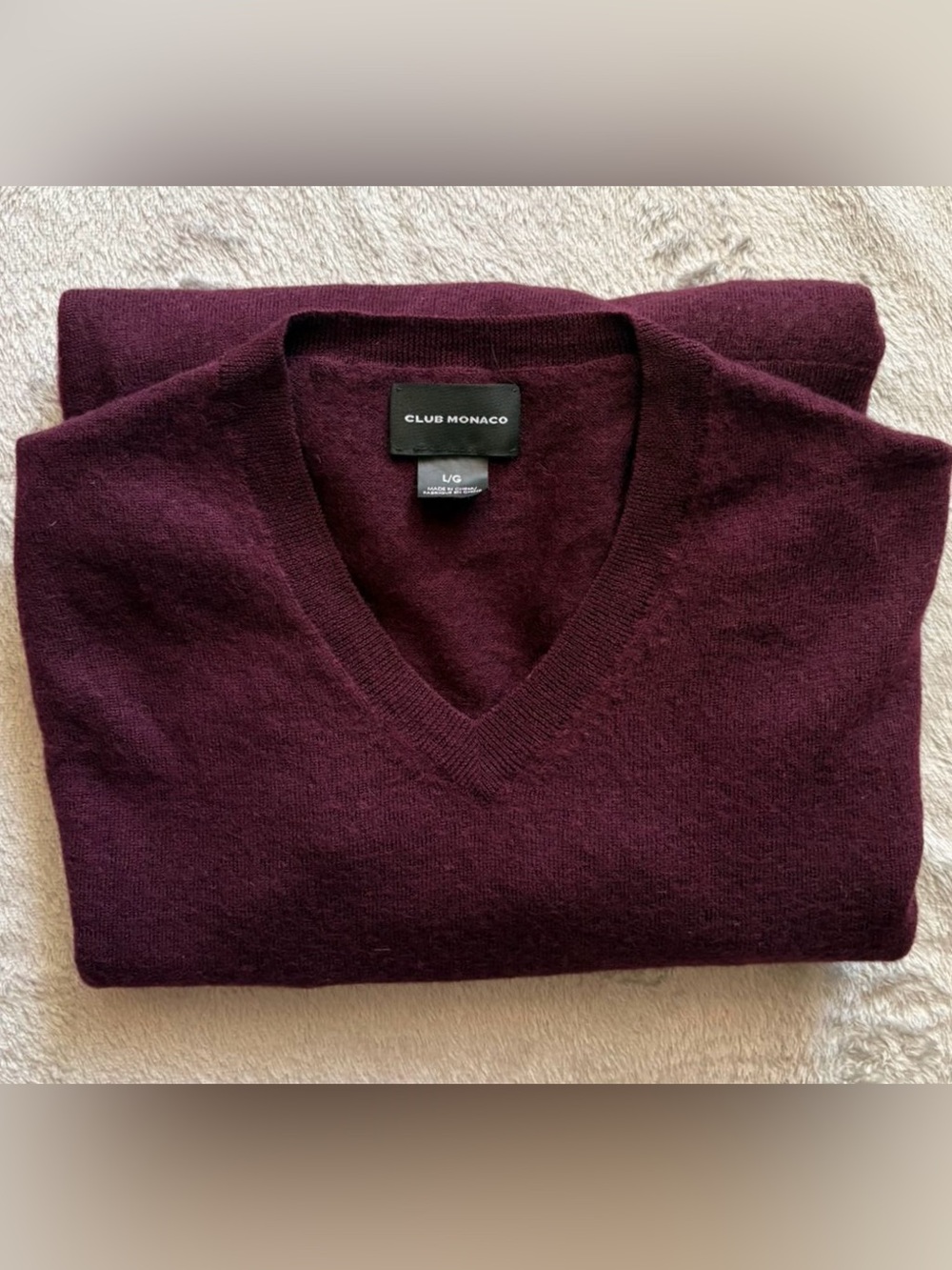 Club Monaco 100% Merino Wool V-Neck Sweater Men’s L